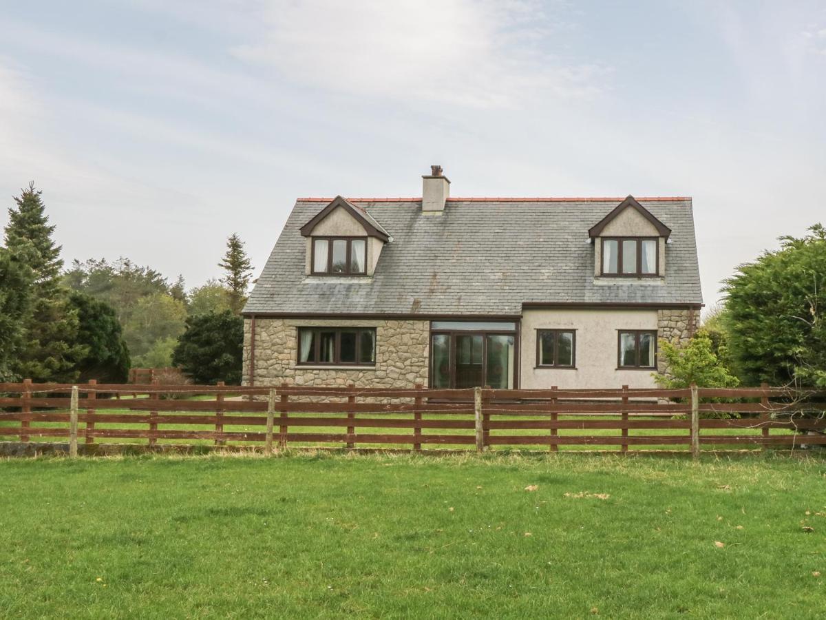 Cae Glas Llangefni Luaran gambar